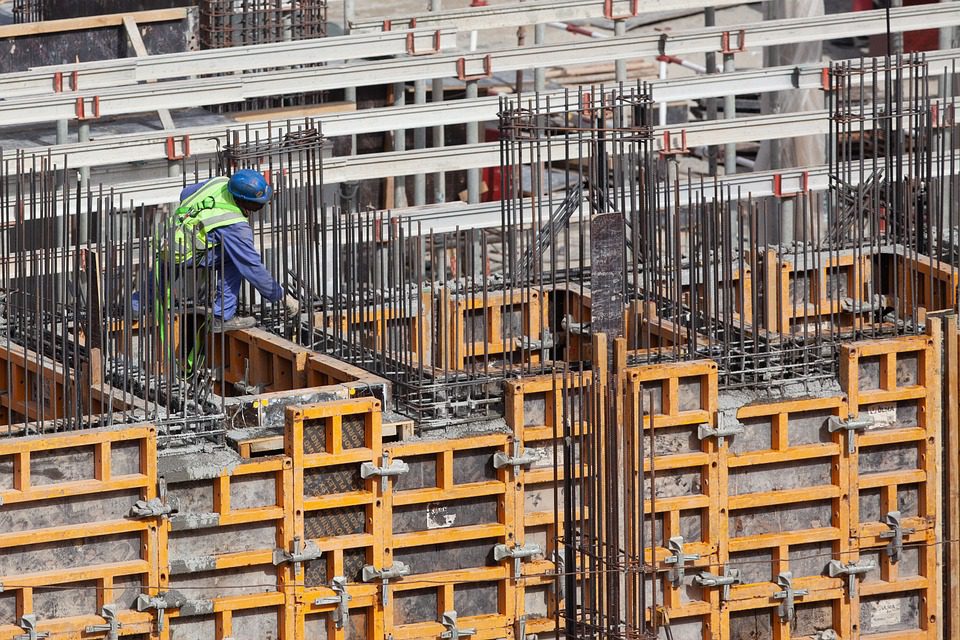 How to Optimize Construction Project Controls for Enhanced Efficiency?
